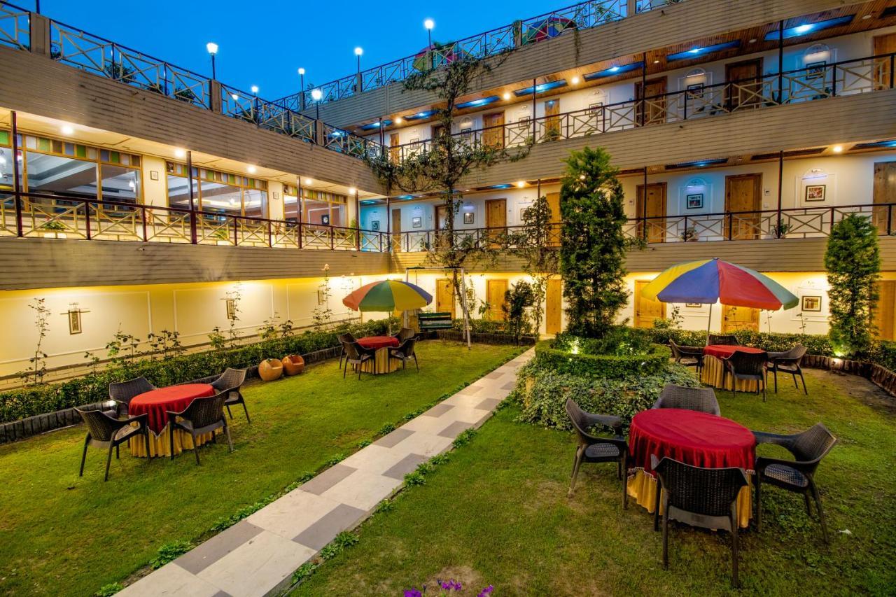 Snow Valley Resorts & Spa Manali Kültér fotó